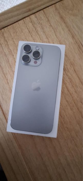 Iphone 16 pro max 256 natural titanium