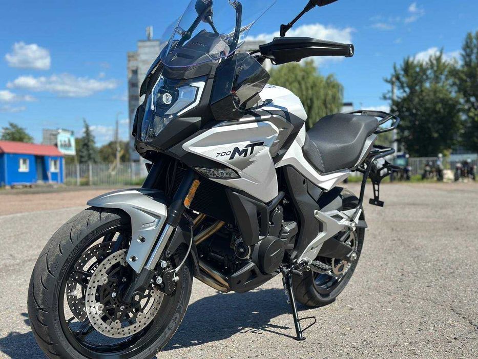 Мотоцикл CFMOTO 700MT