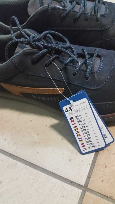 Buty  Bugatti rozm 44 nowe z metką!