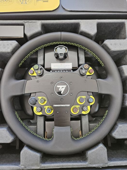 Volante Thrustmaster EVO Racing 32R Leather - Novo c/garantia