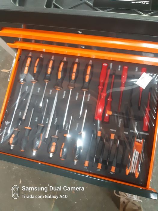 Carrinho de ferramentas