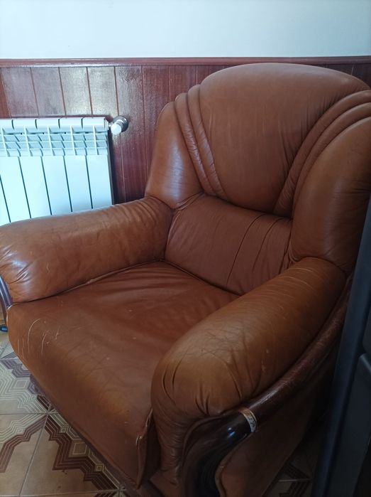 Conjunto Sofás em pele genuína