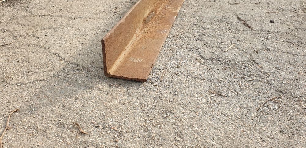 Уголок 140х140х12 длина 2500мм. горячекатанный.