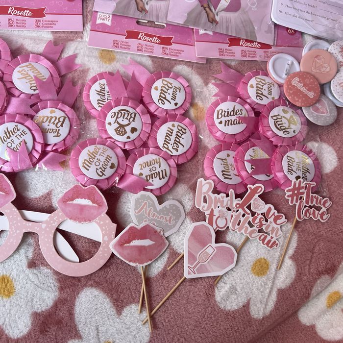 Cały zestaw bride to be przypinki okulary papierowe akcesoria wyprzeda