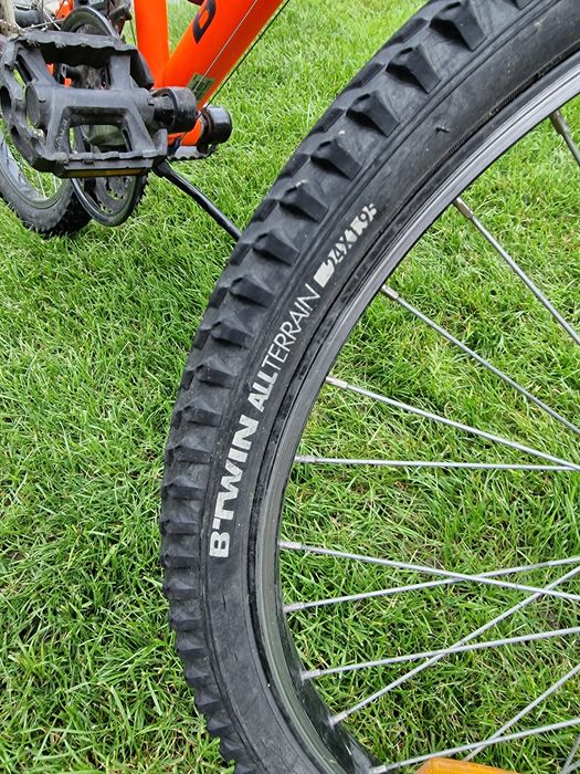 Rower dziecięcy Btwin 24 całe