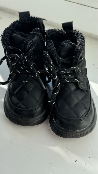 Зимове взуття, черевики