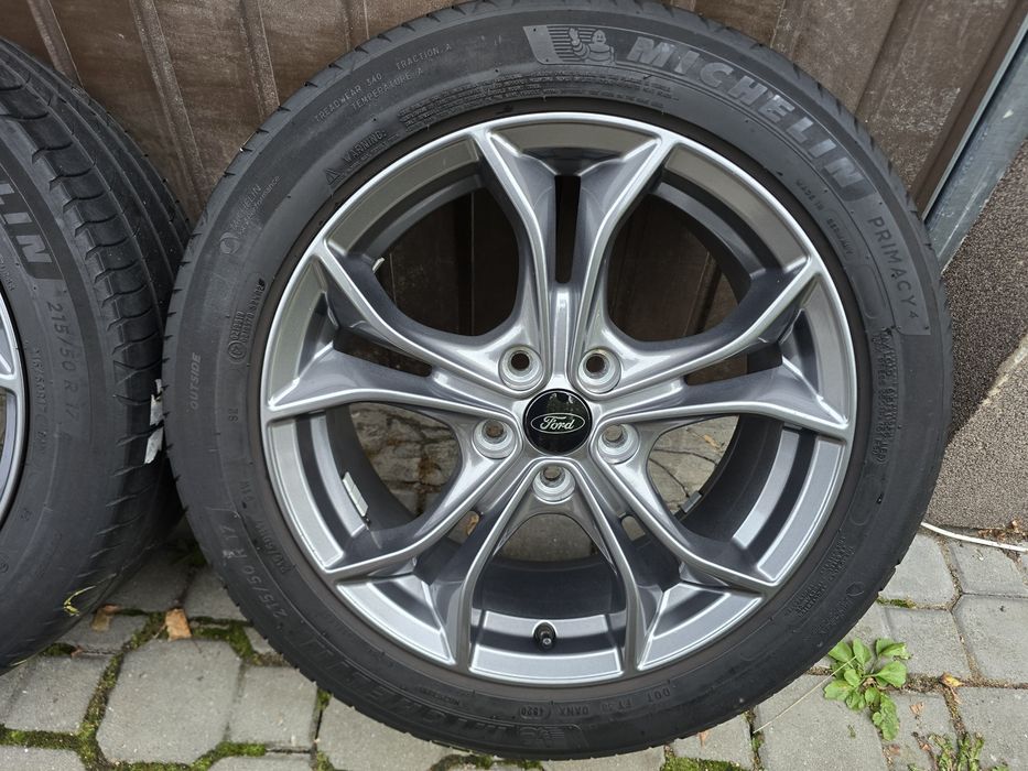 Felgi z oponami 215/50R17 Ford Focus ST line 5 V 5x108 4 IV Mondeo C-Max S-max Tourneo Connect I