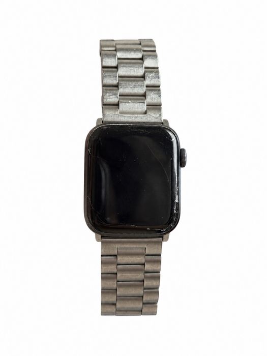 Apple Watch SE (44 e 40)