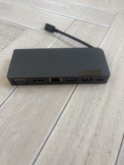 Adapter do leptopa lenovo