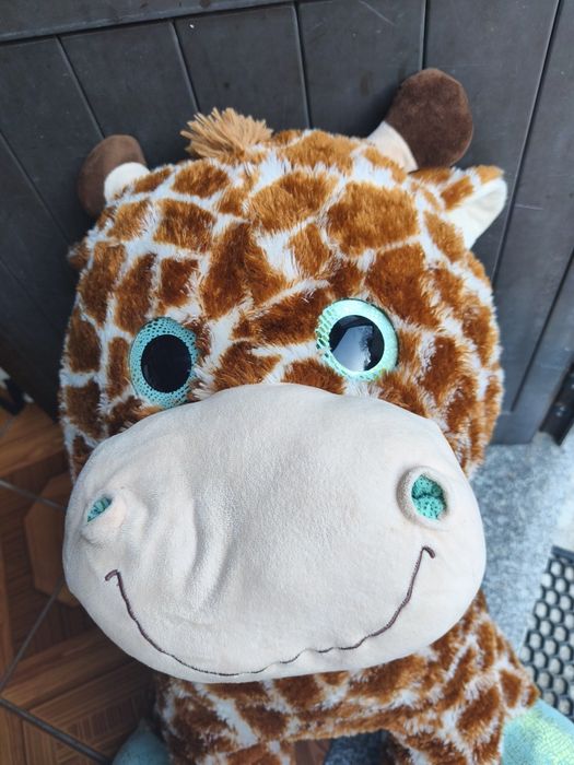 Peluche girafa grande 15€