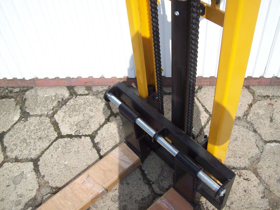 Maszt do ciągnika lekki widlak do ciągnika paleciak do palet traktor