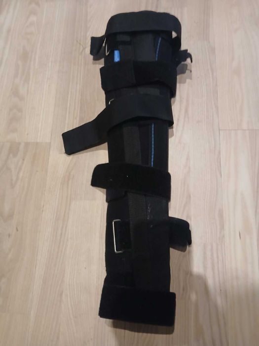 Бандаж (тутор) на колінний алком