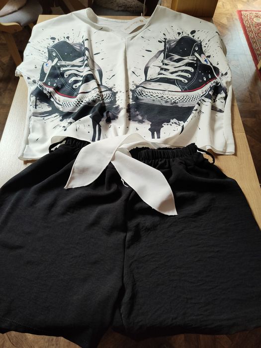 Komplet letni spodenki z bluzą