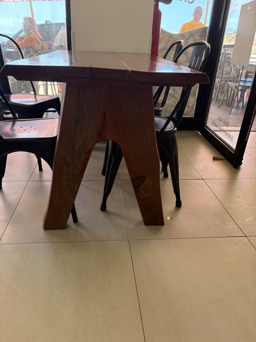 Mesa de refeição- madeira maciça
