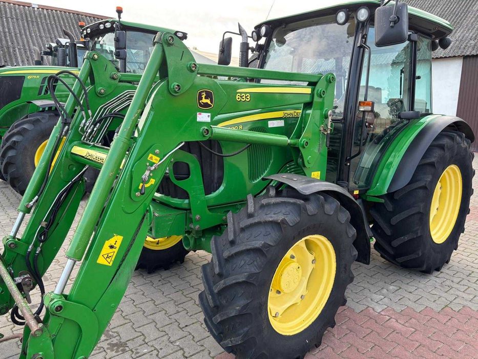 Ciągnik  JOHN DEERE 5090R Rok 2012