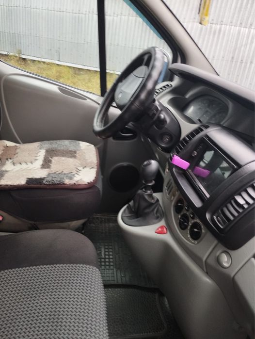 продам авто рено трафік