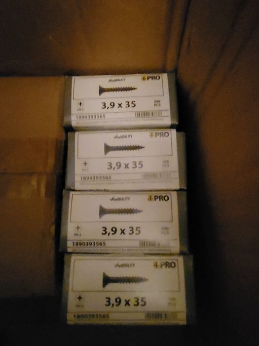 Wkręty gipsowo kartonowe  3,9 x 35 200szt