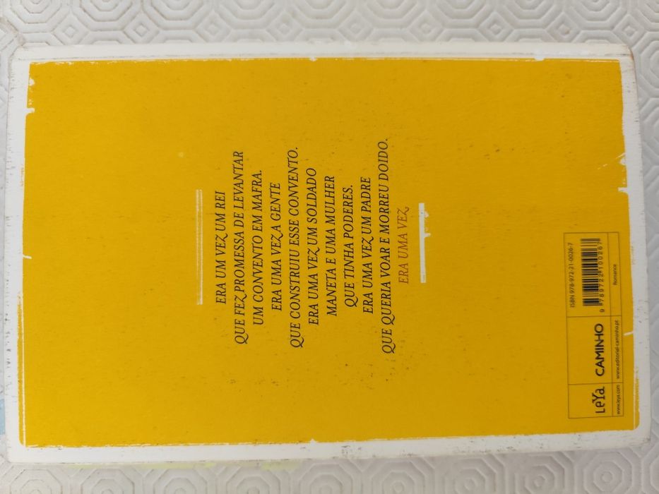 Livro "Memorial do Convento" de José Saramago