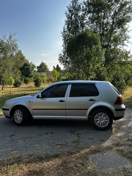 Продам  Volkswagen Golf 4 в доброму стані
