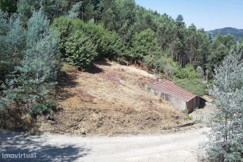 Terreno Urbano em Cimo de Alvém-Góis