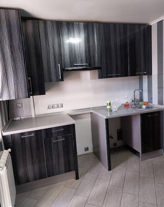 Продається 2-х кімнатна квартира з ремонтом в Центрі