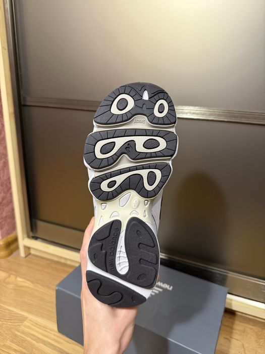 Кросівки жіночі New Balance 1000 Оригінал