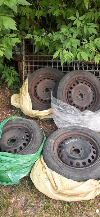 Sprzedam używane opony razem z felgami Rozmiar 15 /195/65
