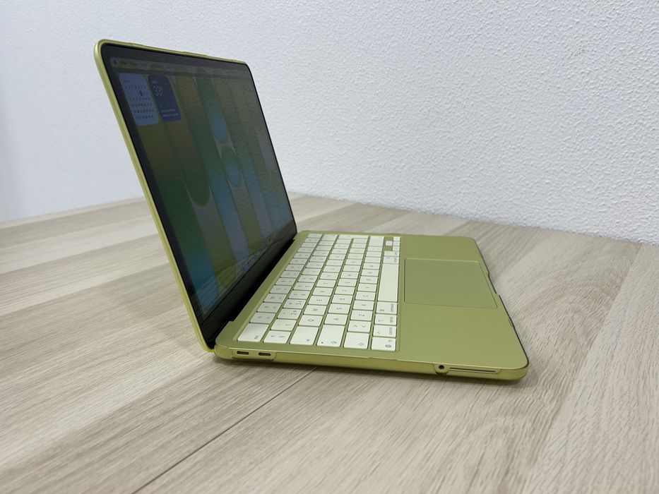 MacBook Neo 13” (2 meses)