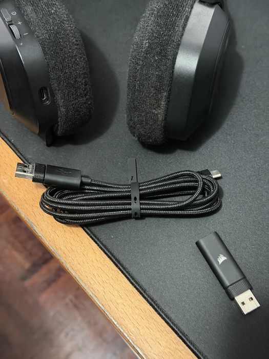 Headset Corsair HS80 sem fio