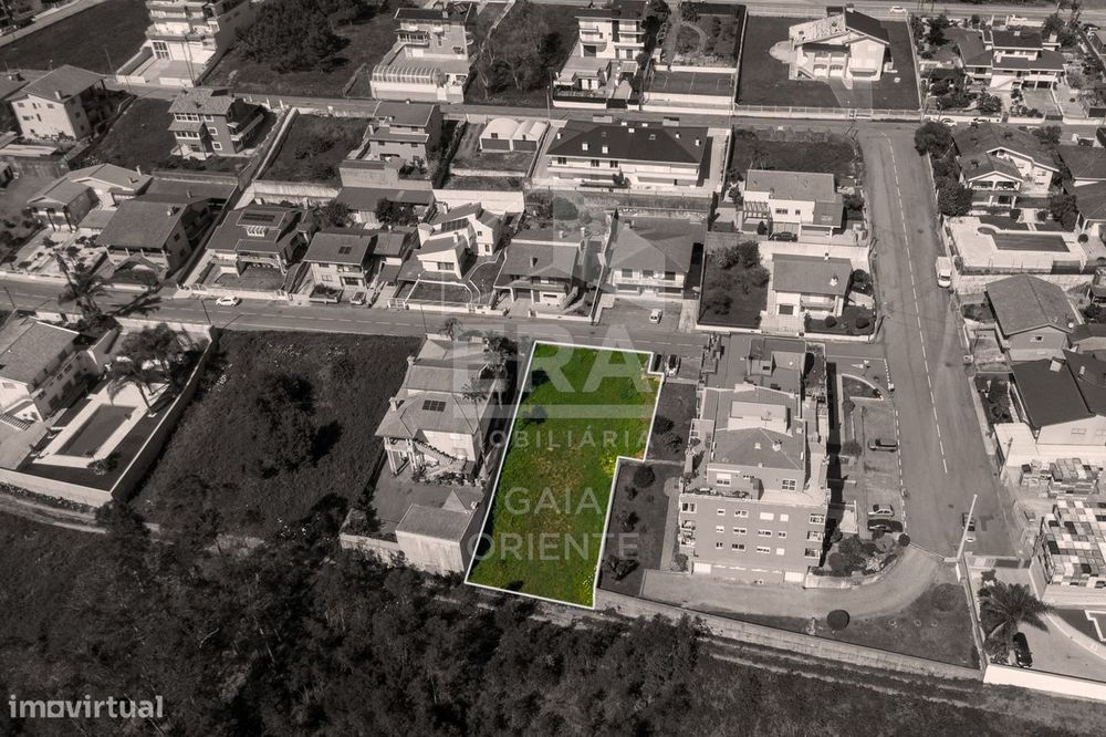 Terreno urbano para construção - São João de Ver