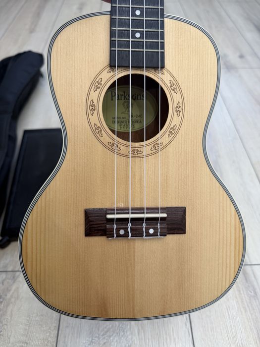 Укулеле Parksons UK24C