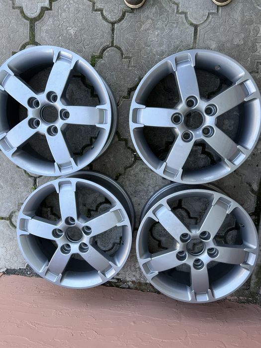Продам комплект нових літих дисків 15×6J ET45 5x114.3