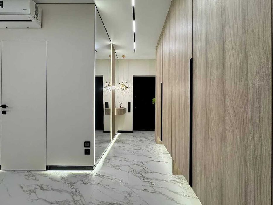 Унікальна 2-кімнатна квартира у ЖК Долішній з патіо!