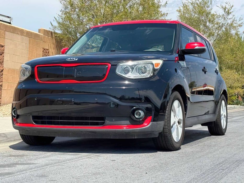 Kia Soul EV      2015