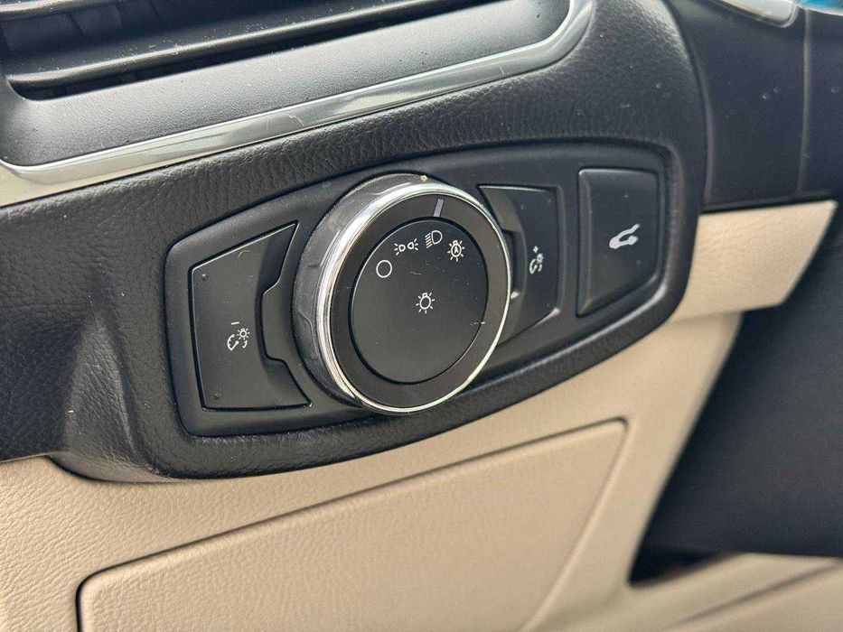 2018 Ford Edge “Titanium”