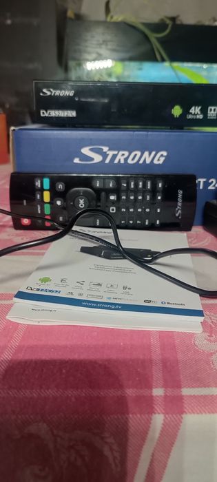 Медіаплеєр STRONG srt2400