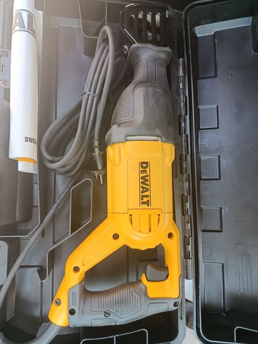 Serra sabre Dewalt