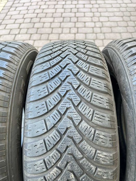 Opony Falken Eurowinter HS01 SUV  215/65/17 99H  7mm