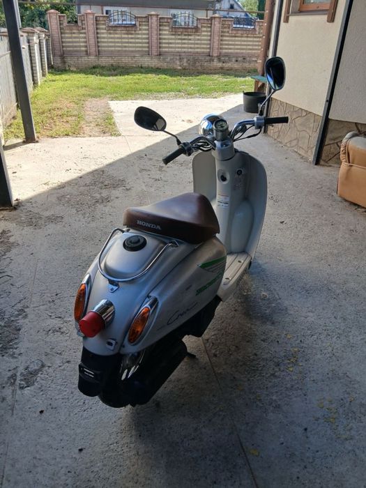 honda giorno crea