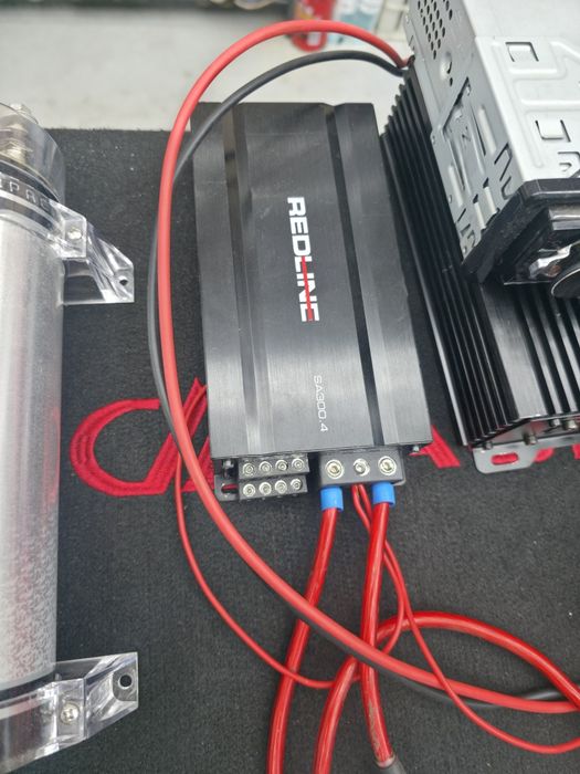 4-kanałowy wzmacniacz samochodowy DD Audio Redline SA300.4. 1000