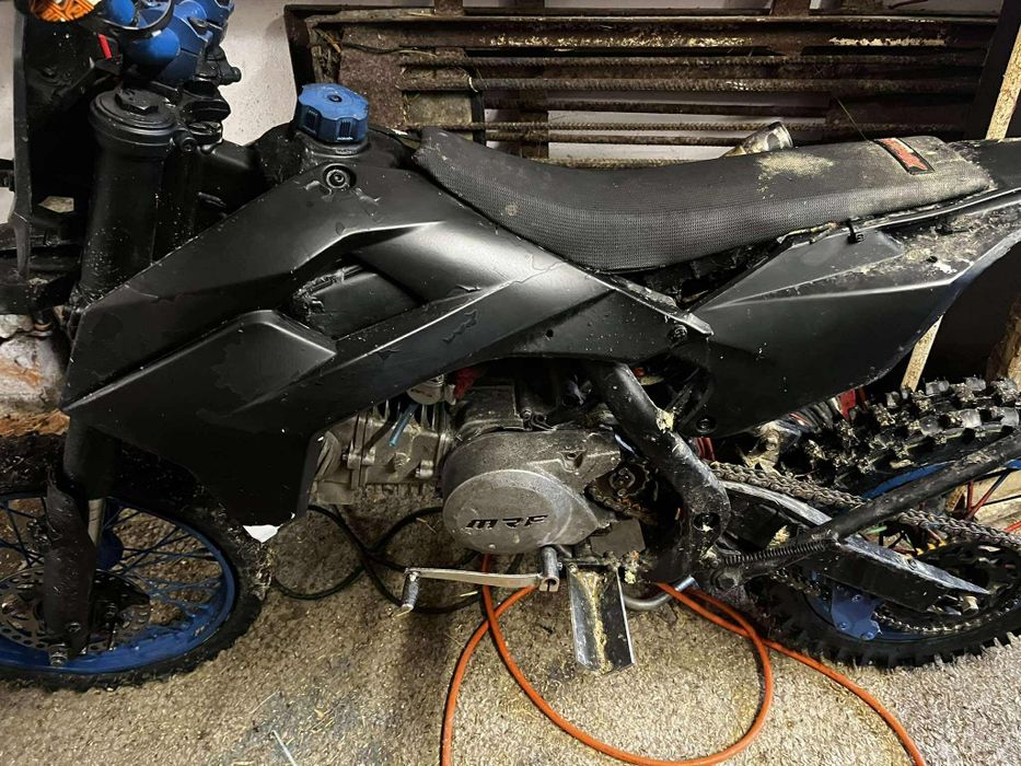 Pitbike Mrf 140 w ramie xmotos 125