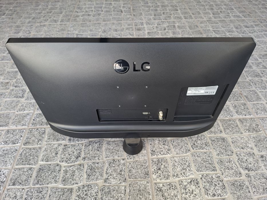 2 Televisões LG 24"