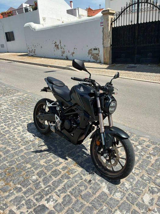 Honda CB 125R 2021