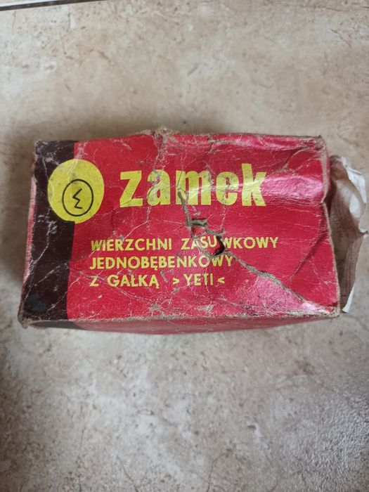 Zamek wierzchni zasuwkowy jedno bębenkowy 1988 rok