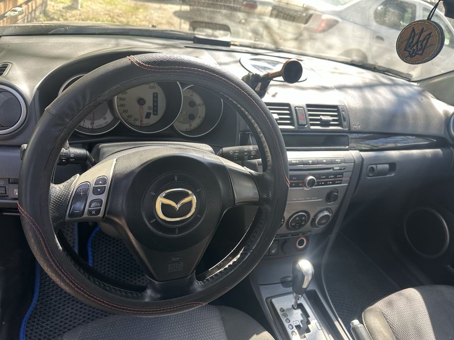 Mazda 3  2007 року