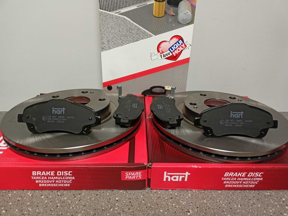 Toyota Avensis,Corolla Verso 04- Tarcze hamulcowe przód+klocki.>