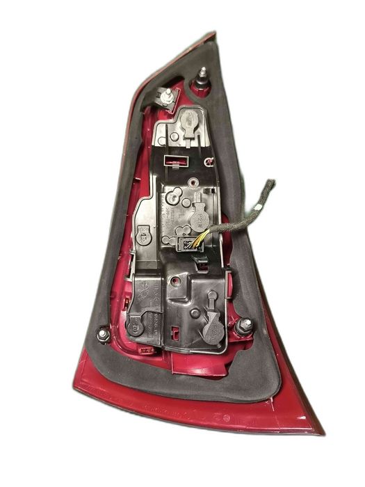 Farolim Esquerdo AUDI A1 8X0945093D (OEM)
