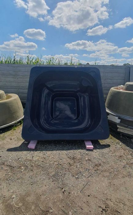 Niecka wkład Balia kwadratowa Jacuzzi Basen oczko wodne beczka jakuzi