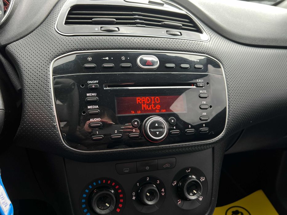 Fiat Punto 2011 року