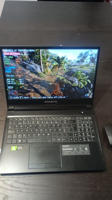 Gigabyte g5 com 445€ em upgrades rtx3060, 32GB ram!!  2x512GB SSD m2